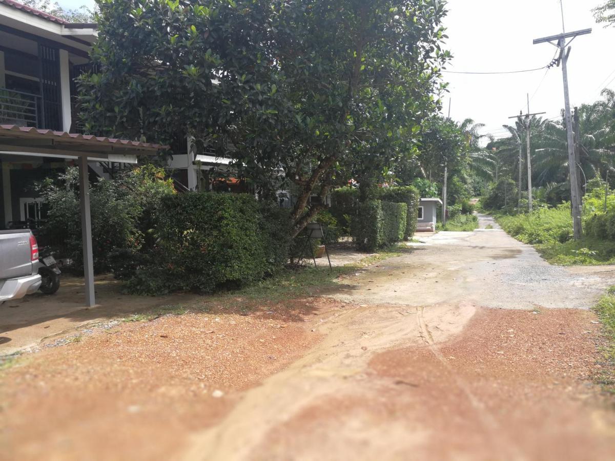 Appartement Palm Garden House à Ko Lanta Extérieur photo