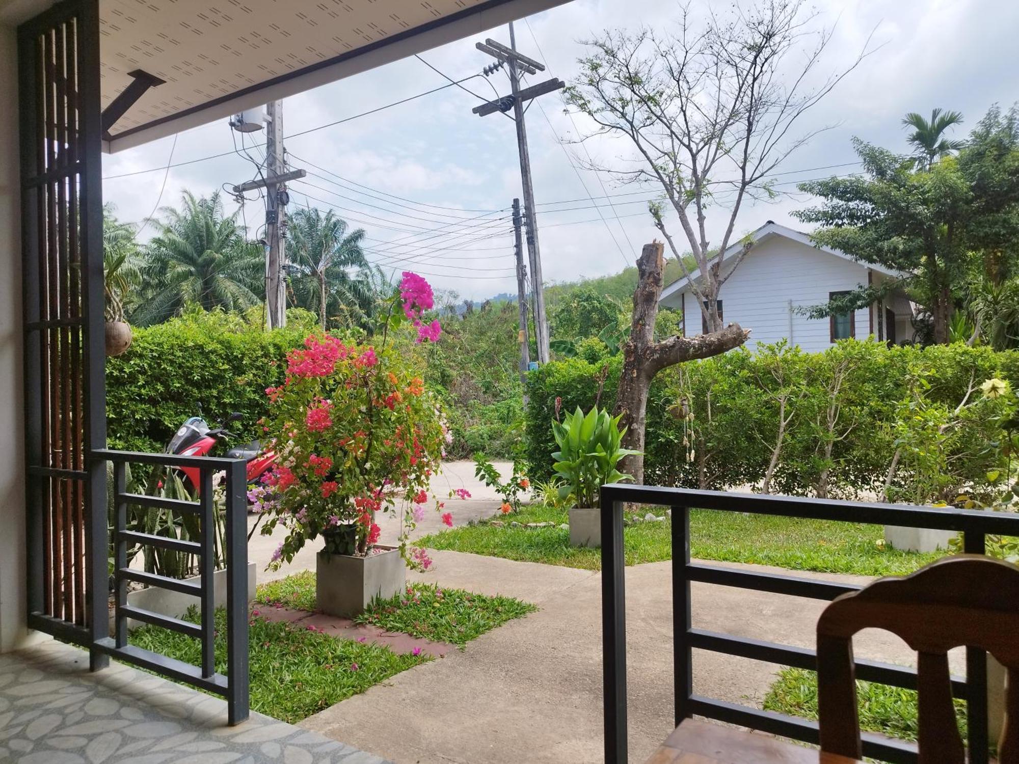 Appartement Palm Garden House à Ko Lanta Extérieur photo